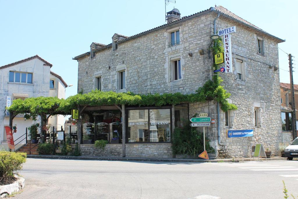 Logis Hotels- Auberge De La Tour - Hotel Et Restaurant Sauzet (Lot) Exterior foto